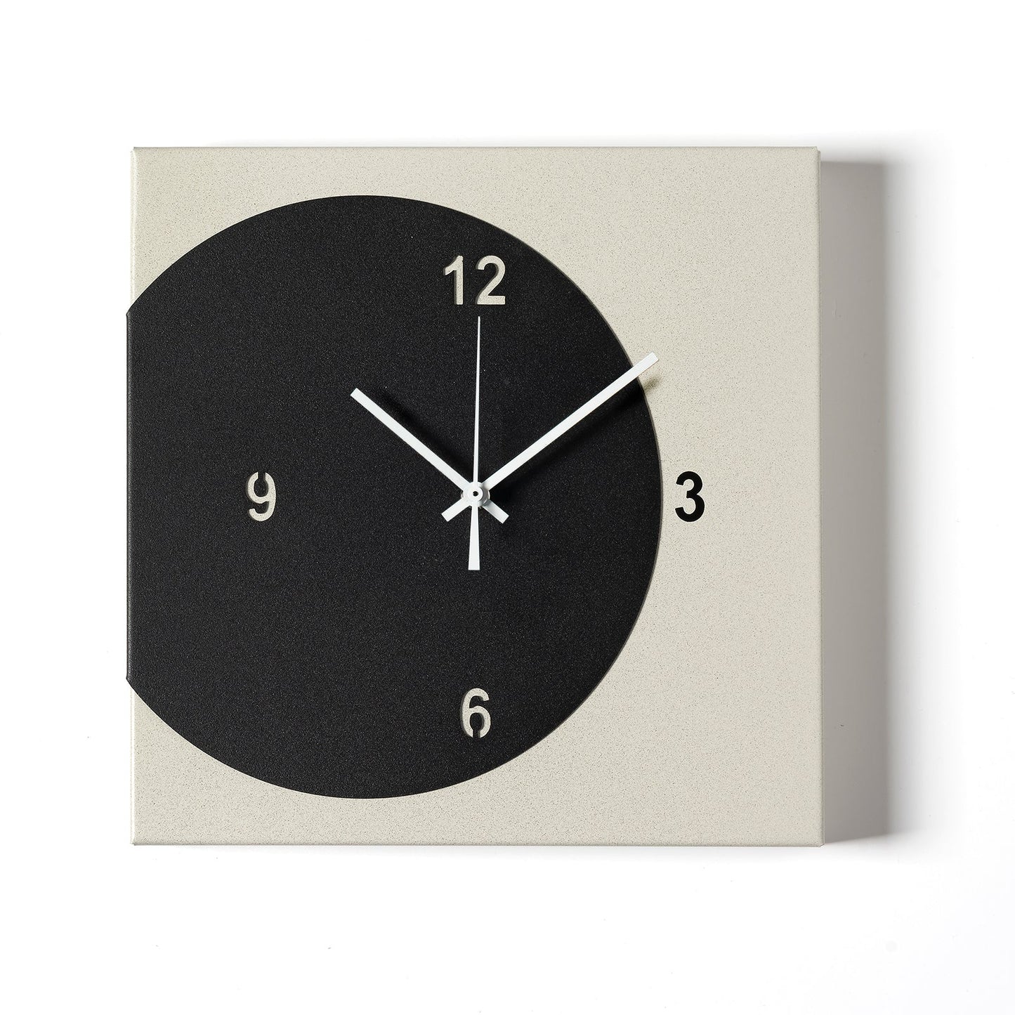 Arti & Mestieri orologio da parete Ecleo colore avorio e nero in ferro lavorato artigianalmente