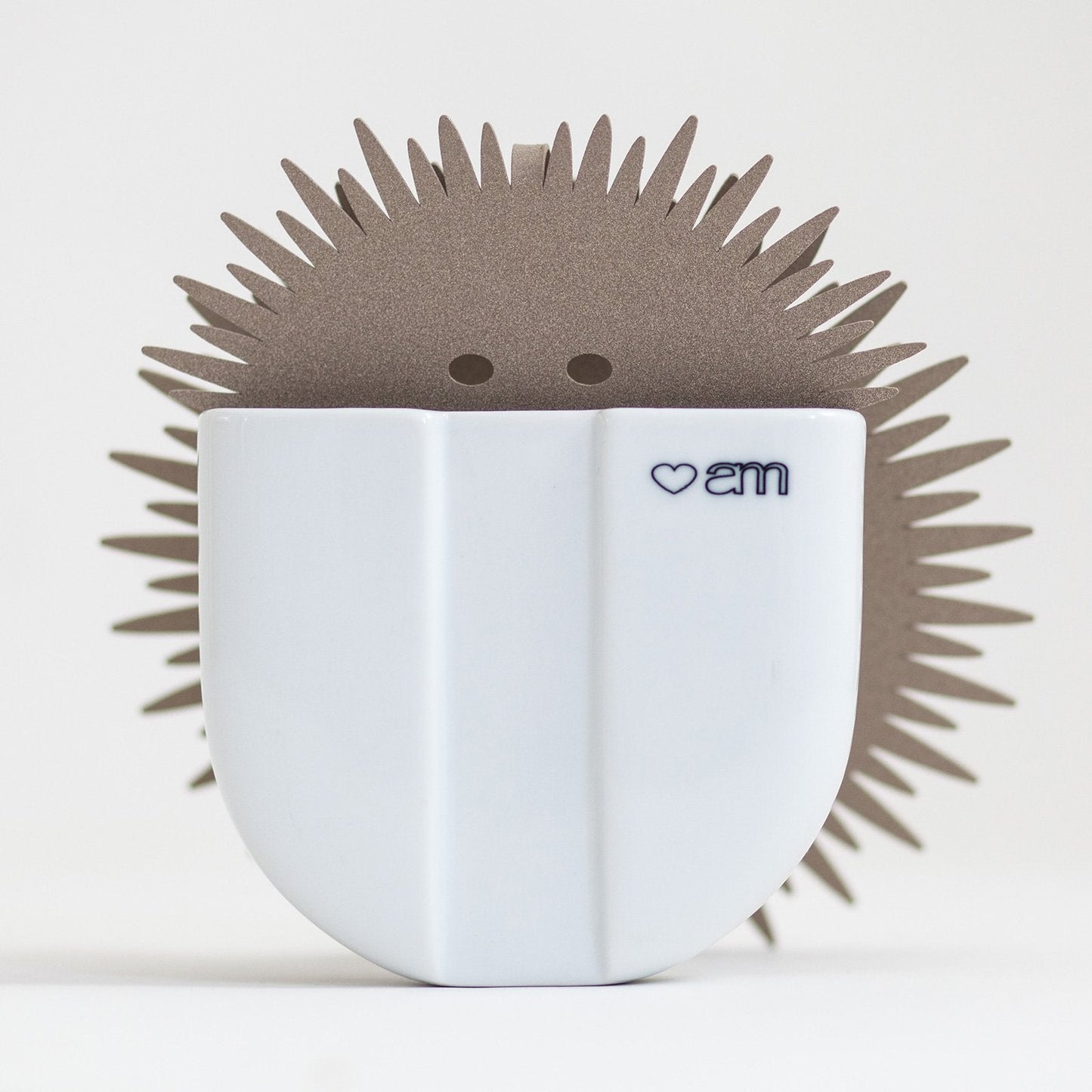 Arts et artisanat - Support pour humidificateur en forme de hérisson