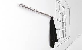 Cintre générique mod. Kit de clous en laiton chromé moulé, 3 pièces, par Minotti Italia