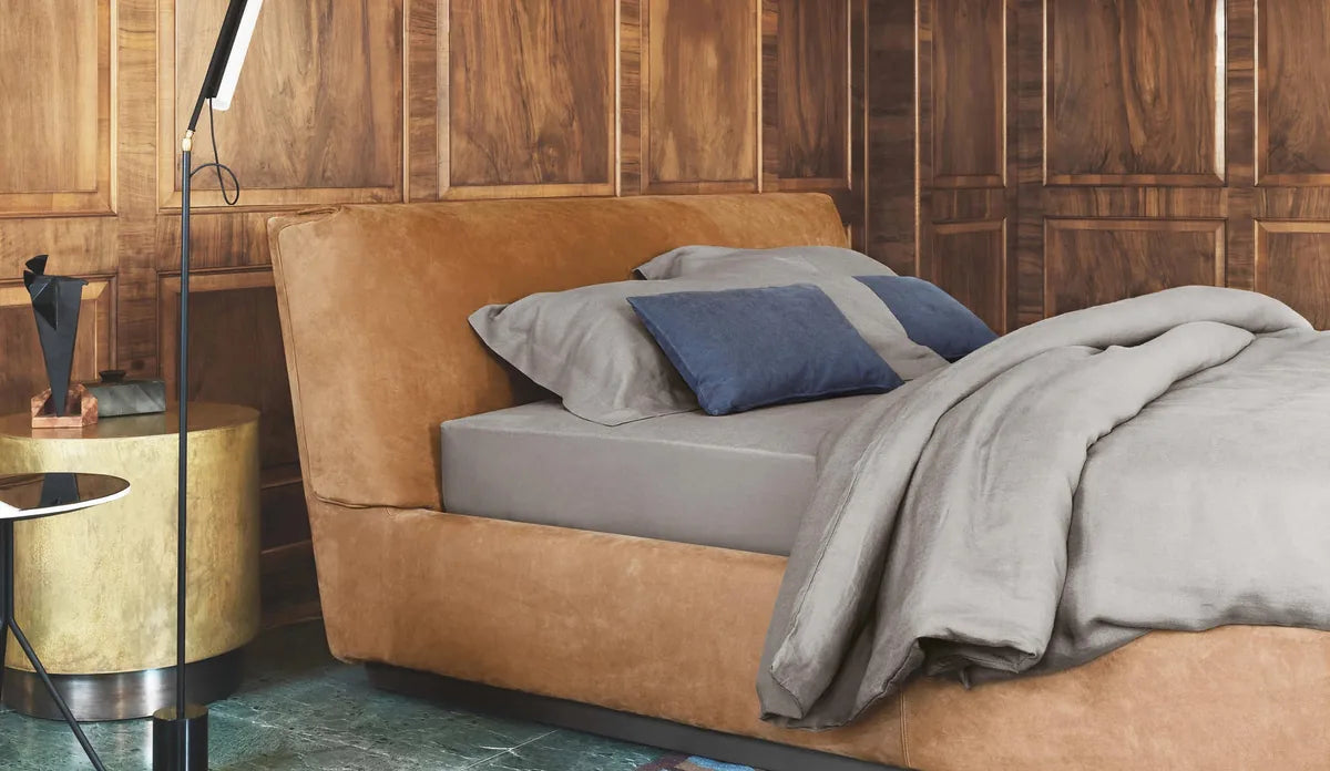 Flou Gentleman Testata Bassa letto matrimoniale design Carlo Colombo rivestimento doppia copertura