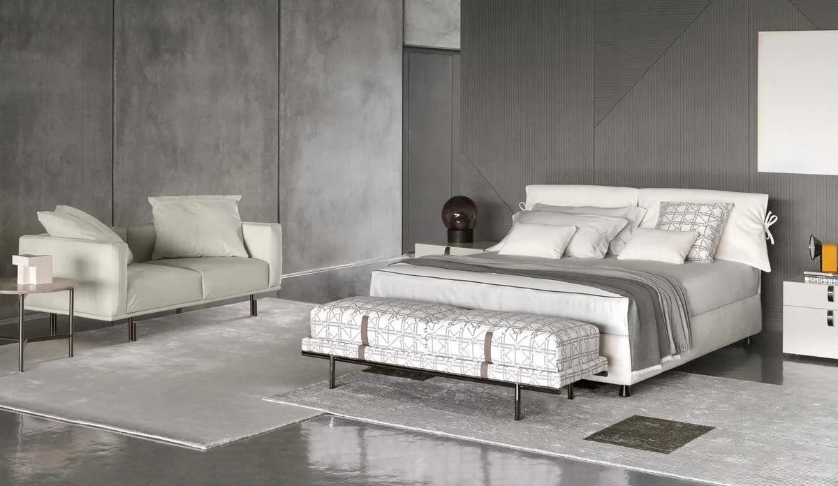 Flou Nathalie Matrimoniale letto tessile imbottito design Vico Magistretti 1978