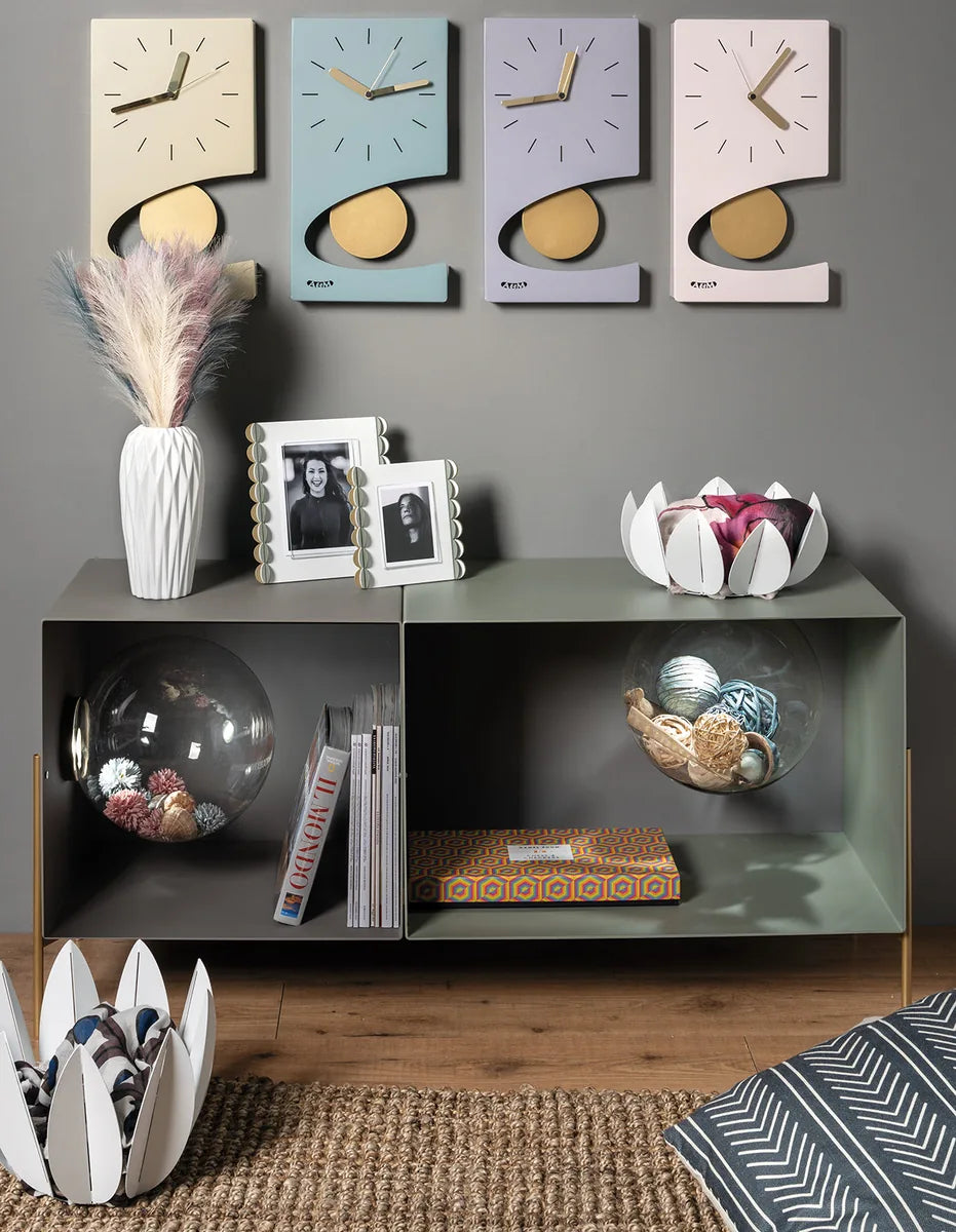 Arti & Mestieri Mobile Soggiorno Globe Double ferro design, disponibile in 6 varianti colore con base oro laccato o nera