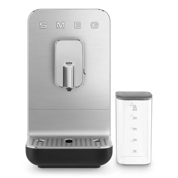 Smeg — Macchina da Caffè Automatica con Cappuccinatore — Smeg