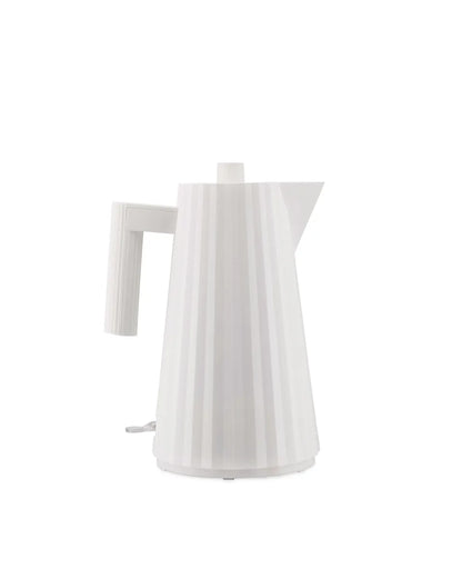 Alessi — Plissé MDL06 W | Bollitore elettrico in resina bianca — design italiano Alessi