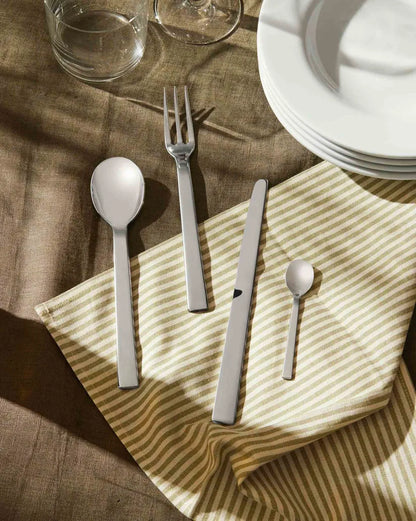 Alessi — Santiago DC05/3 GD | Coltello da tavola dorato Chipperfield — design italiano Alessi
