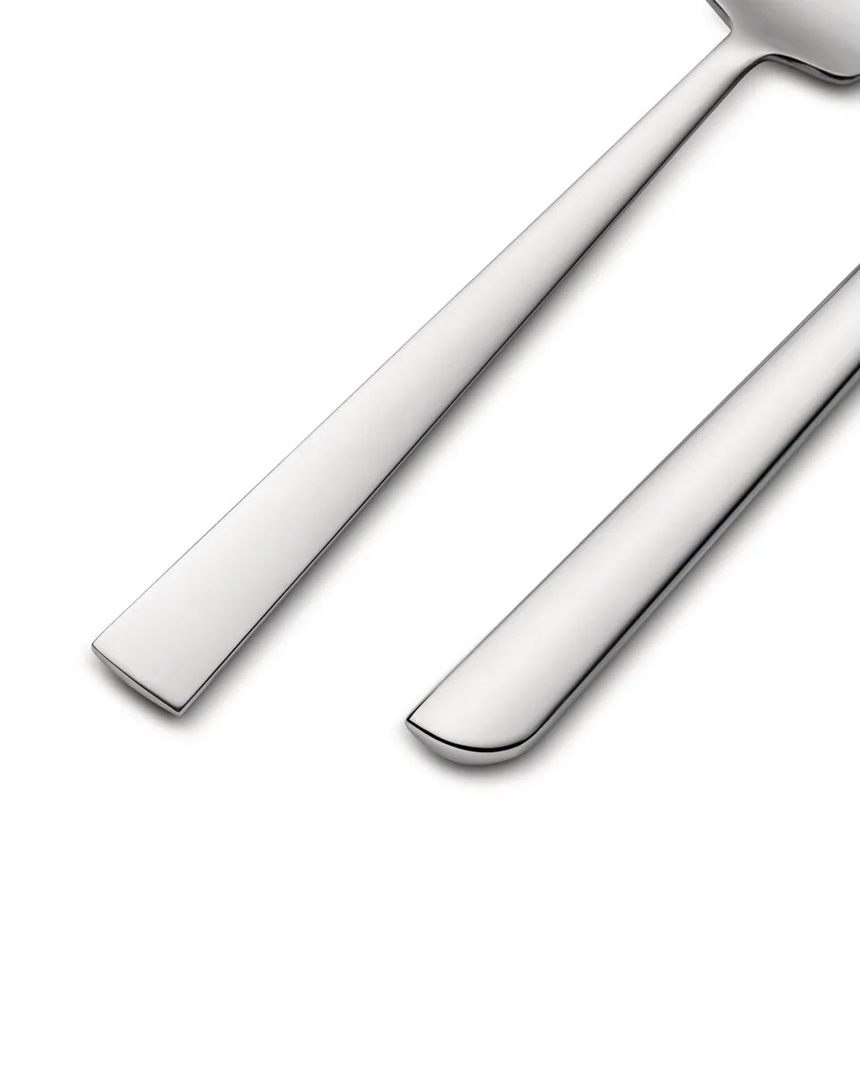 Alessi — Asta AM242S24 | Servizio posate 24 pezzi in acciaio 18/10 — vista principale