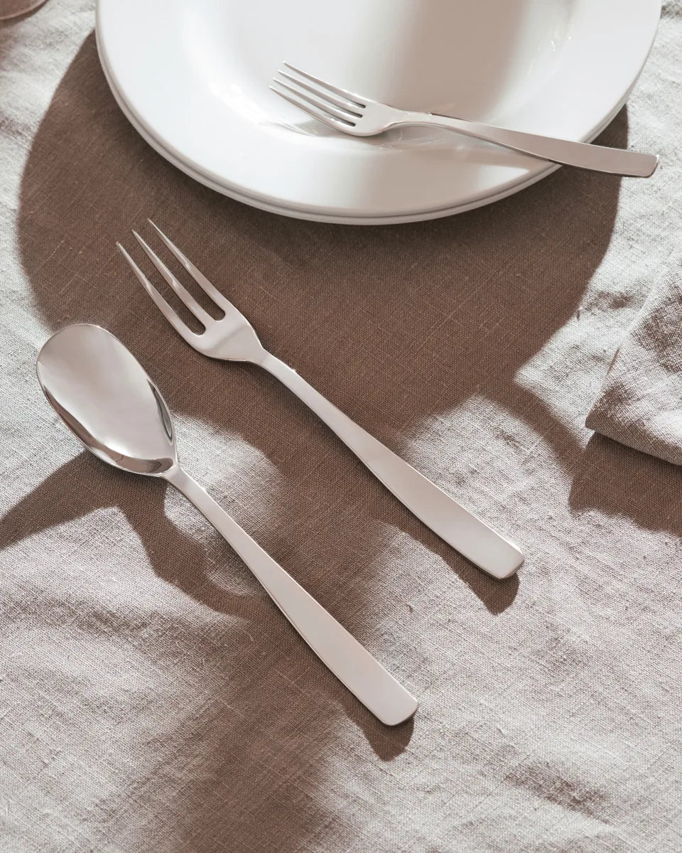 Alessi — KnifeForkSpoon AJM22/11 | Cucchiaio da servizio Jasper Morris — vista principale