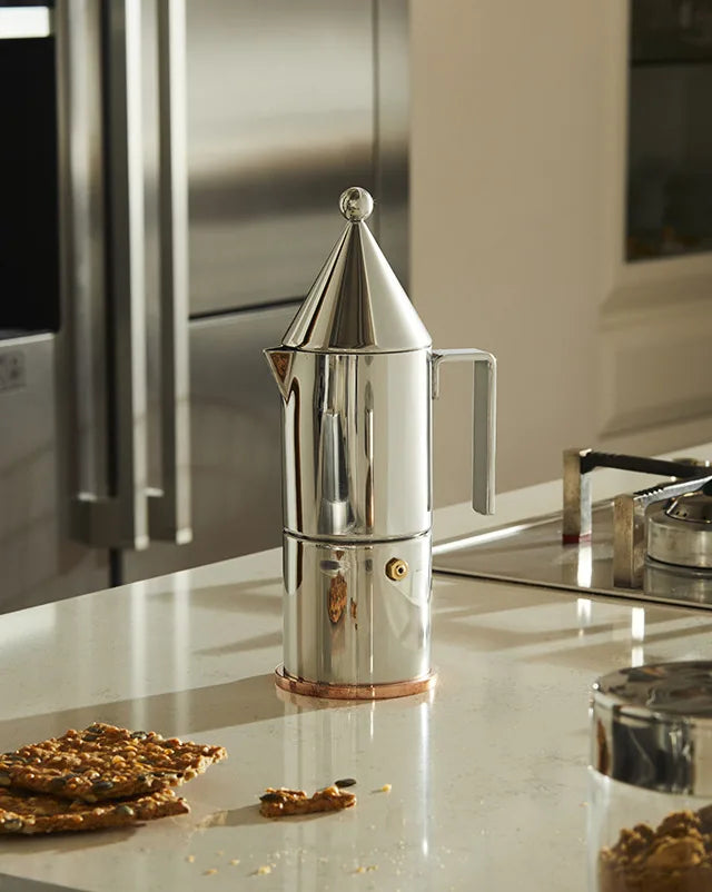 Alessi — La Conica 90002/6 | Caffettiera Aldo Rossi 6 tazze — vista principale