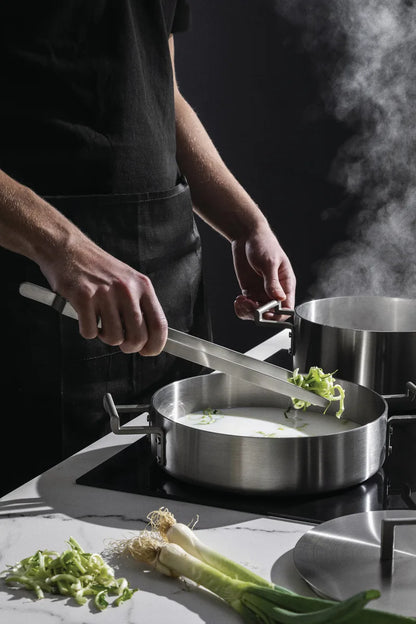 Alessi — Convivio DC07S4 | Servizio posate da cucina Chipperfield — vista principale