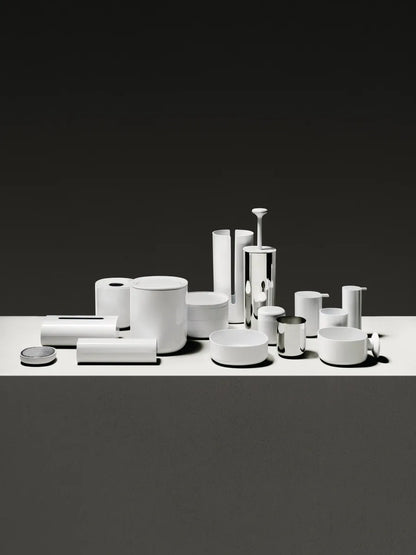 Alessi — Birillo PL05 W | Dosatore sapone in PMMA bianco — dettaglio