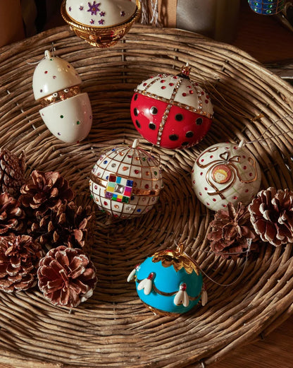 Alessi — Re Coccinello MJ16 8 | Decorazione natalizia in porcellana — vista principale