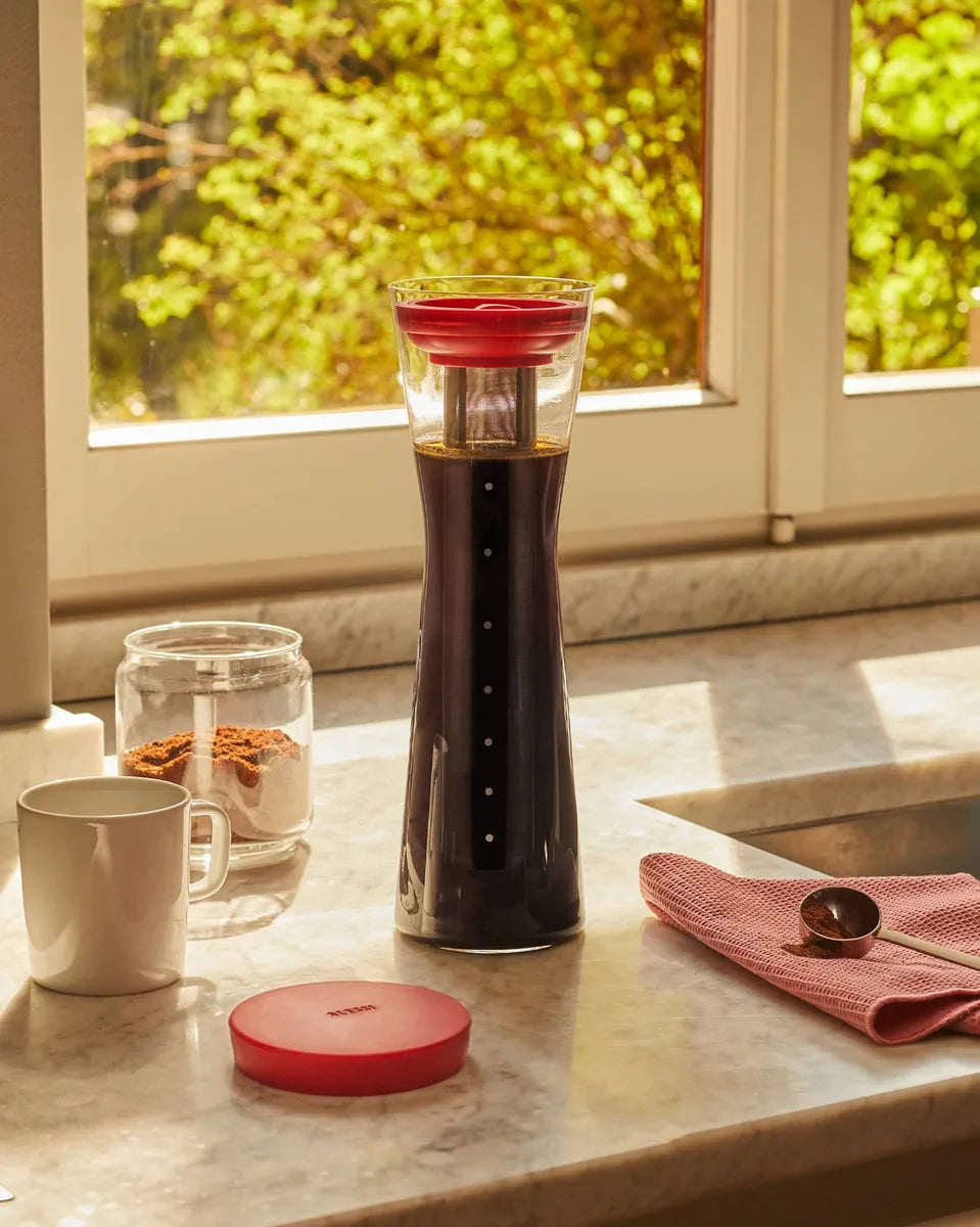 Alessi — Mazagran GIA31 R | Caraffa caffè freddo in vetro rosso — vista principale