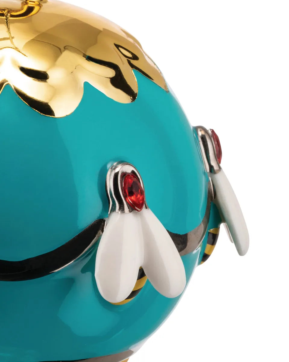 Alessi — MJ16 5 | Ape dell'oro, decorazione natalizia in porcellana — dettaglio
