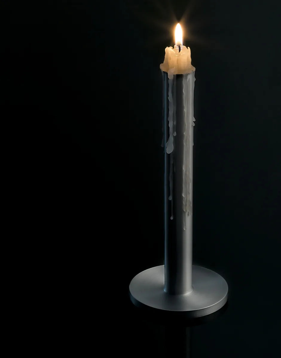 Alessi — PZ02 | Candeliere in alluminio di Peter Zumthor — ambientazione