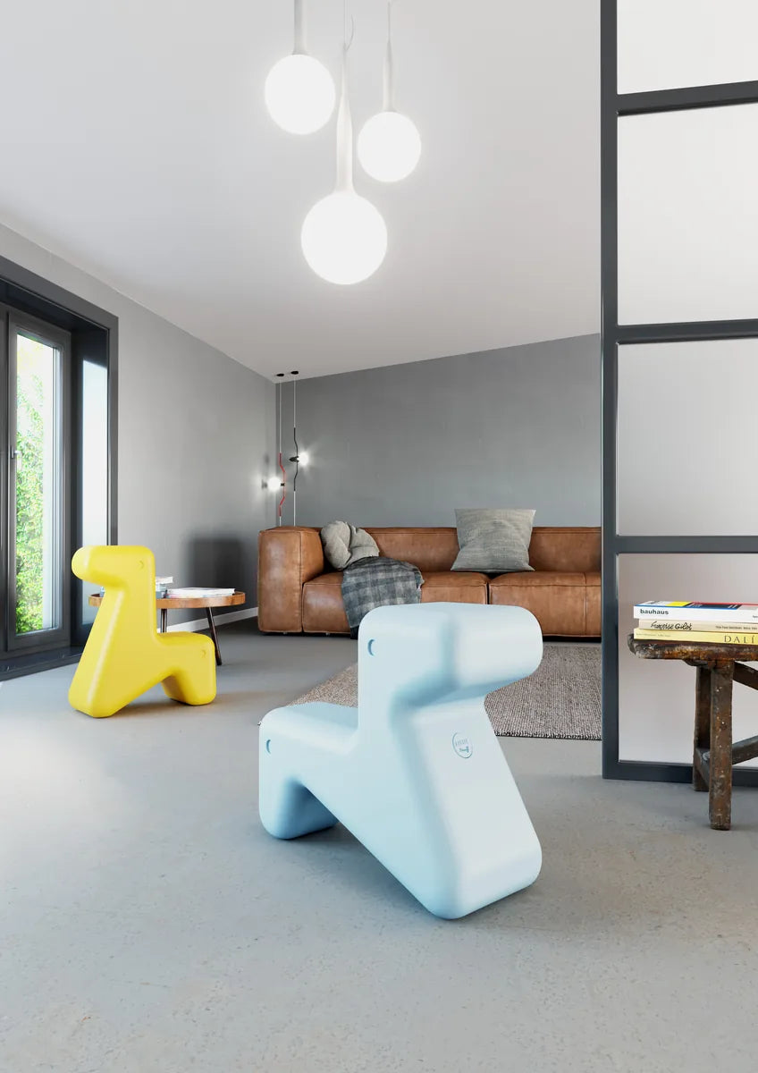 Alessi — Doraff UNS07 Y | Seduta in polietilene giallo — ambientazione