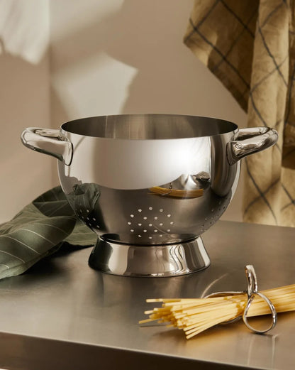 Alessi — Mami SG300 | Scolatoio in acciaio inox 18/10 — vista principale