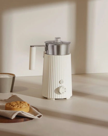 Alessi — Plissé MDL13 MDL13 B/CH | Cappuccinatore ad induzione De Lucc — vista principale