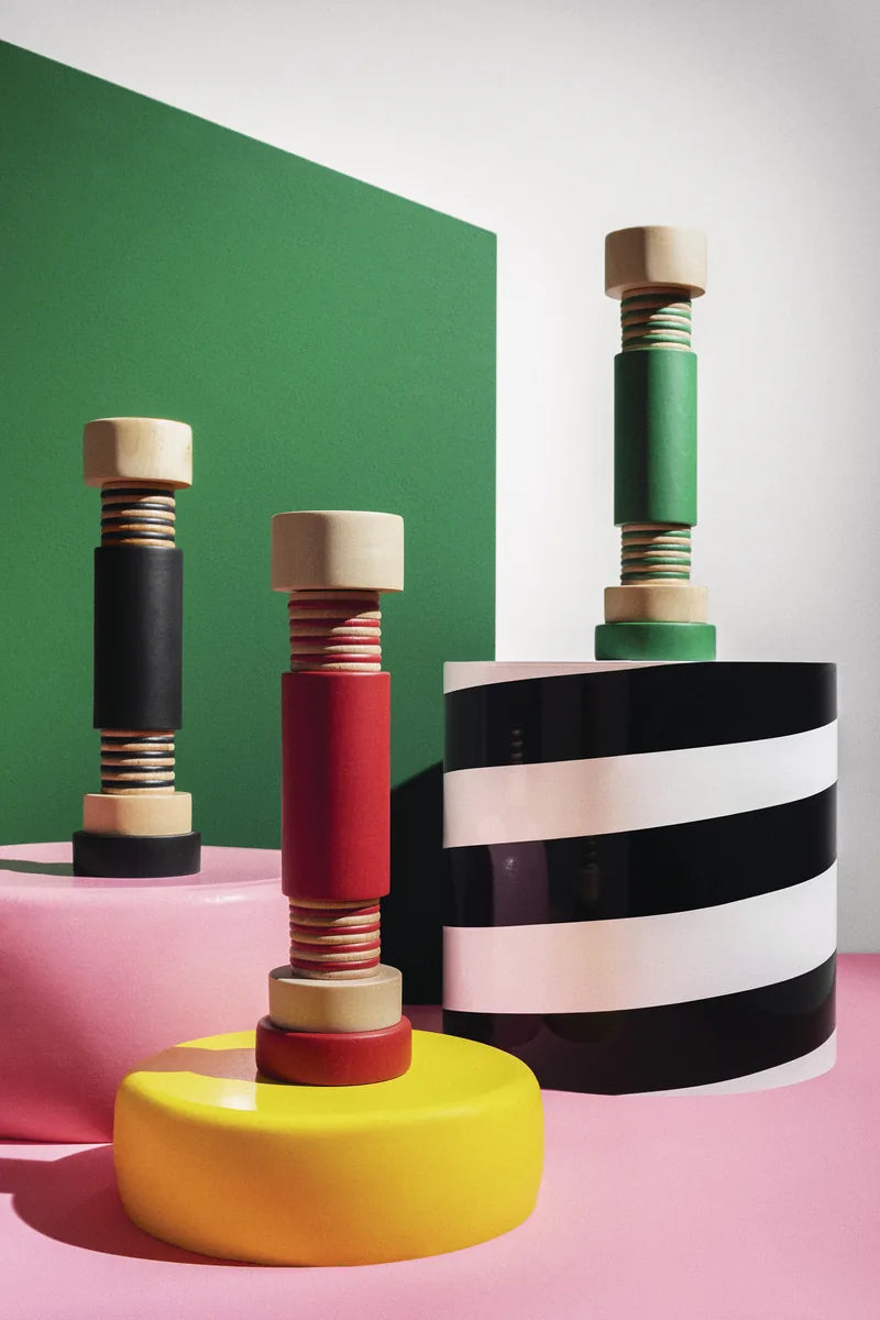 Alessi — MP0215 2 | Macinapepe in legno d'acero Sottsass — vista laterale