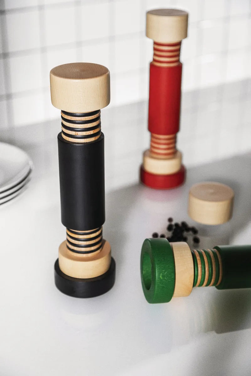 Alessi — MP0215 | Macinasale e Pepe in Legno d'Acero Sottsass