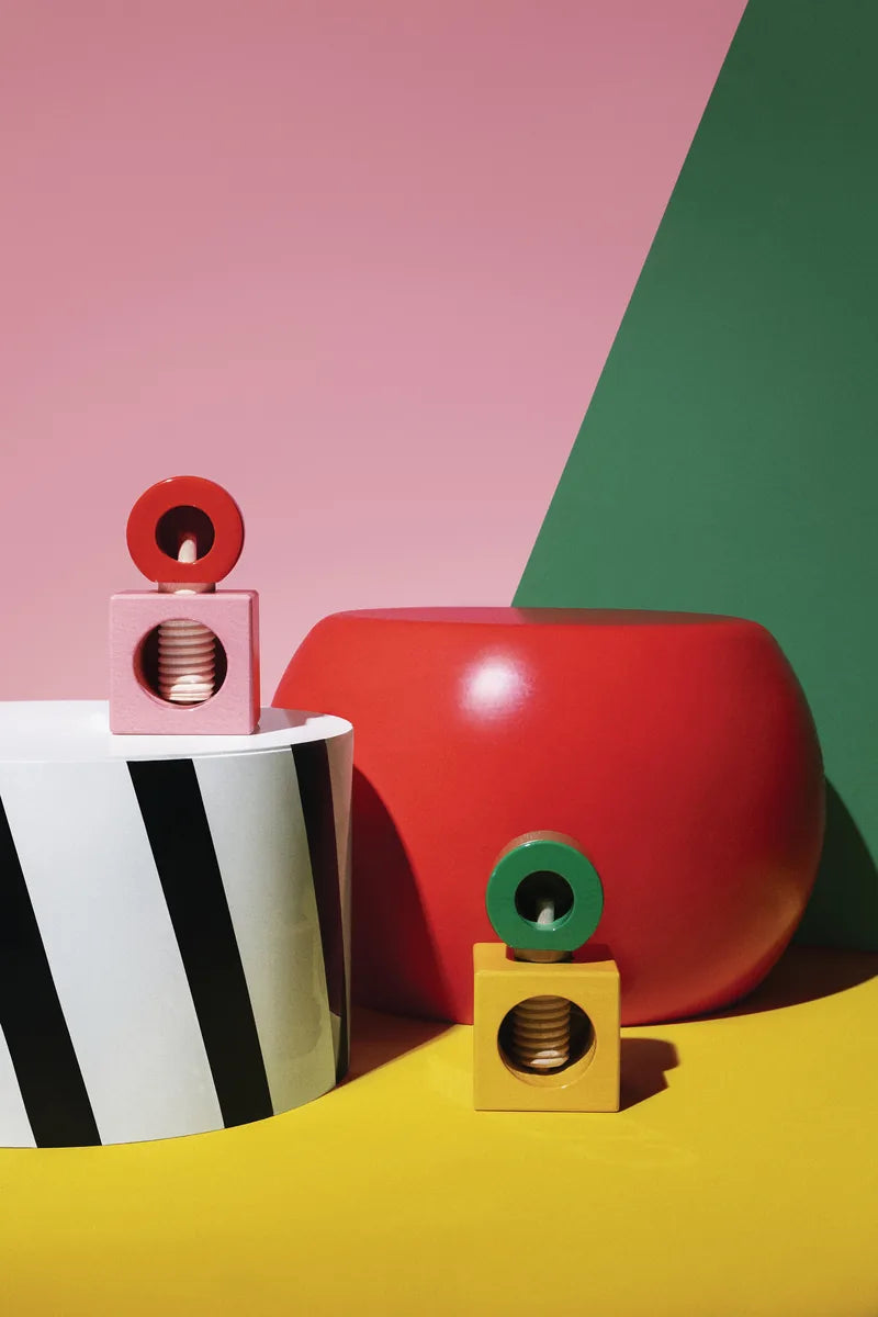 Alessi — ES20 2 | Schiaccianoci in faggio rosa e rosso Sottsass