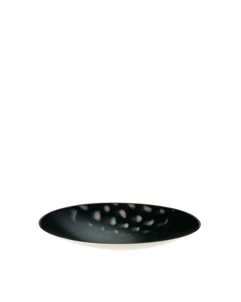 Alessi — Cohncave SC01/49 | Centrotavola traforato blu e avorio — ambientazione