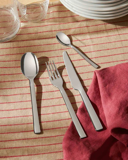 Alessi — Ovale REB09/3 | Coltello da tavola Bouroullec — dettaglio