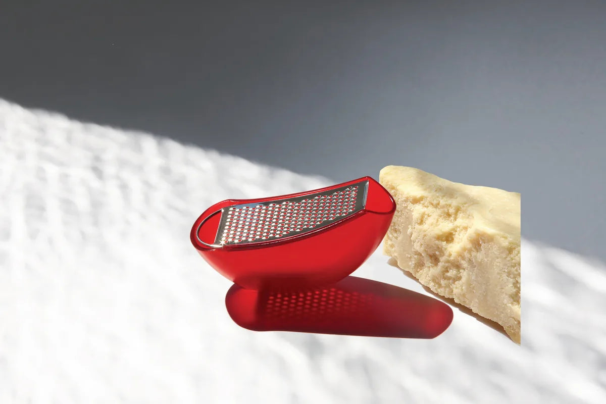 Alessi — Parmenide AARU01 B | Grattugia in resina e acciaio