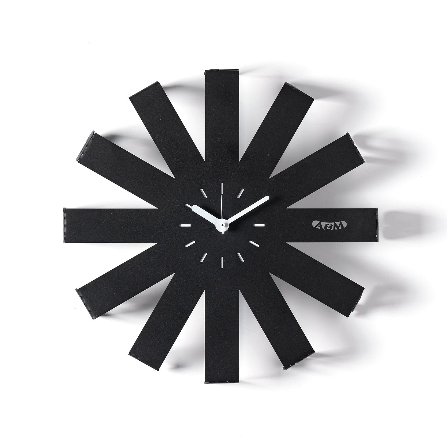 Arti & Mestieri orologio da parete Lumor nero bianco marmo ferro ⌀ 37,5 cm design minimal