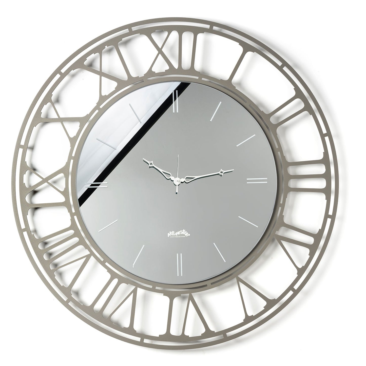 Arti & Mestieri orologio da parete Axis 90 colore fango con quadrante crystal luxe fumé in ferro lavorato artigianalmente