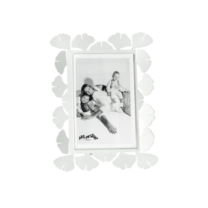 Arti & Mestieri Portafoto Ginkgo piccolo bianco marmo in ferro lavorato artigianalmente