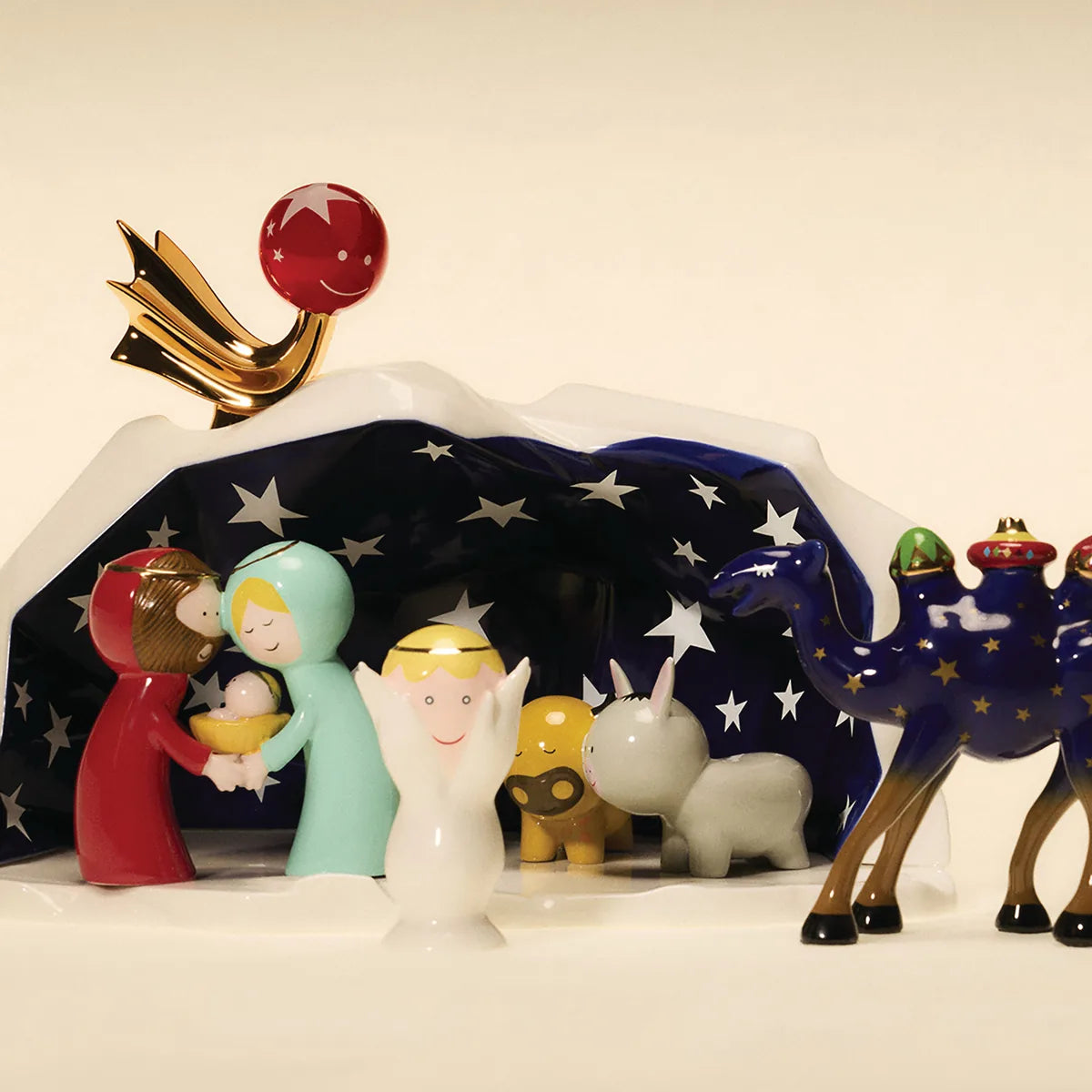 Alessi — Happy Eternity Baby AGJ01SET | Presepe in porcellana dipinto — dettaglio