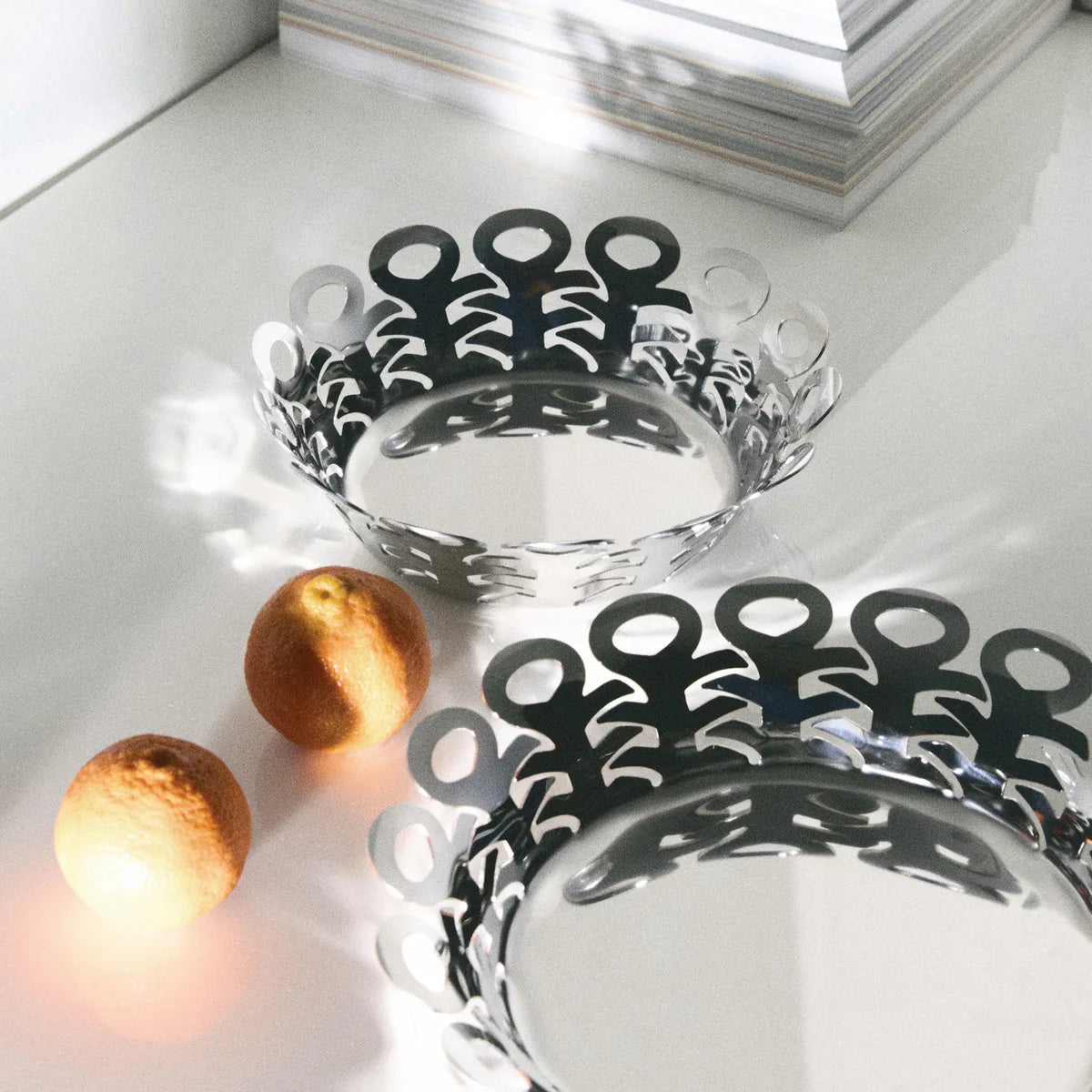 Alessi — Vimini BM21/21 W | Cestino traforato in acciaio bianco