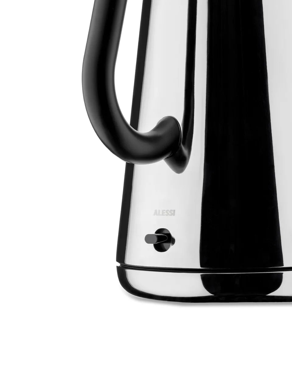 Alessi — Toru NE01 B | Bollitore elettrico Nendo in acciaio inox