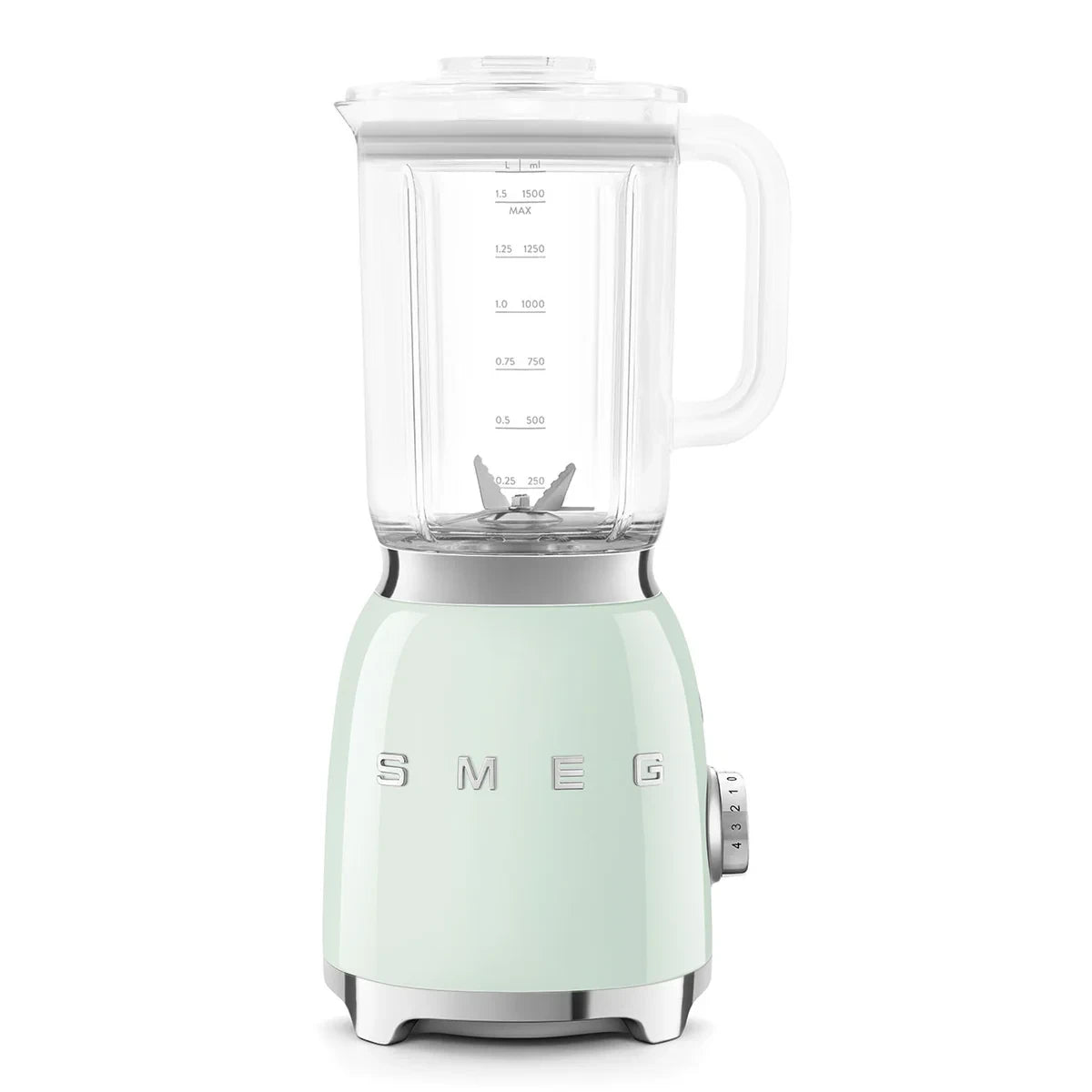 BLF03PGEU__smeg-frullatore-da-tavolo-50s-style-verde-pastello-01