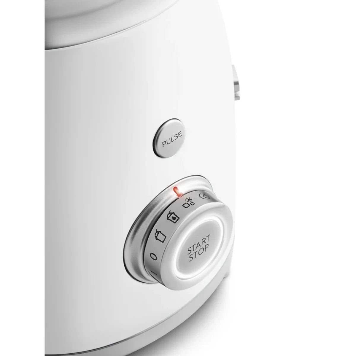 BLF03WHEU__smeg-frullatore-da-tavolo-50s-style-bianco-06