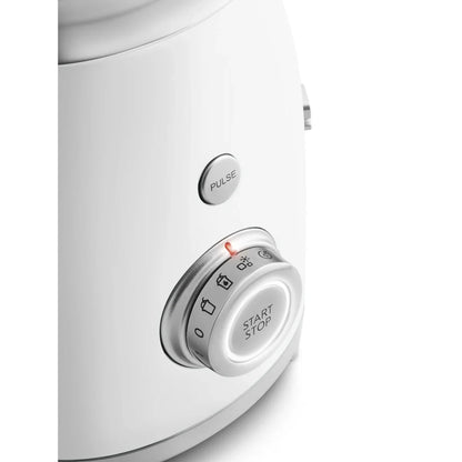 BLF03WHEU__smeg-frullatore-da-tavolo-50s-style-bianco-06