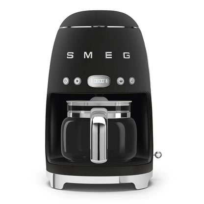 DCF02BLMEU__smeg-macchina-caffe-filtrato-50s-style-nero-opaco-01.webp