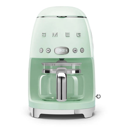 DCF02PGEU__smeg-macchina-caffe-filtrato-50s-style-verde-pastello-01.webp
