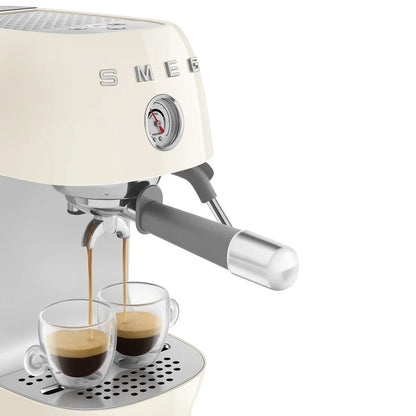 ECF03CREU__smeg-macchina-caffe-espresso-estrazione-a-freddo-panna-10.webp