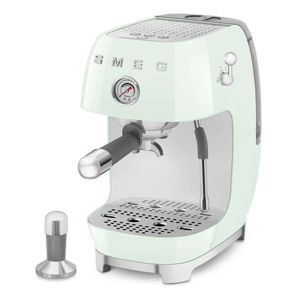 ECF03PGEU__smeg-macchina-caffe-espresso-estrazione-a-freddo-verde-pastello-04.webp