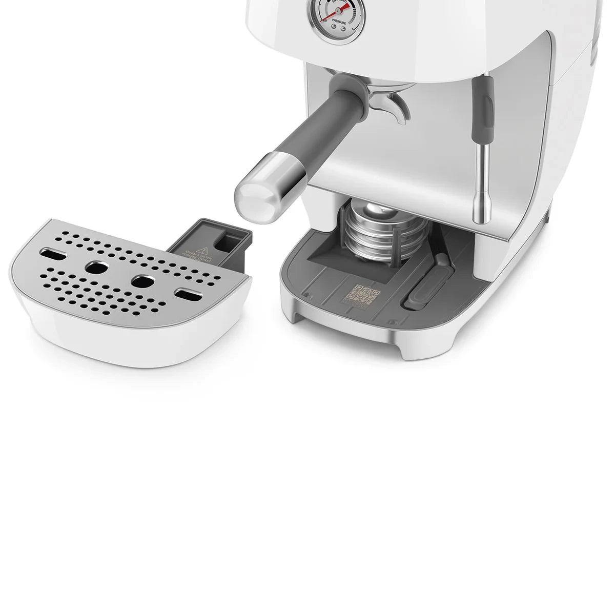 ECF03WHEU__smeg-macchina-caffe-espresso-estrazione-a-freddo-bianco-07.webp
