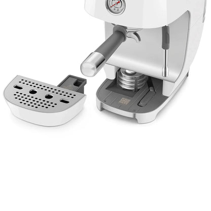 ECF03WHEU__smeg-macchina-caffe-espresso-estrazione-a-freddo-bianco-07.webp