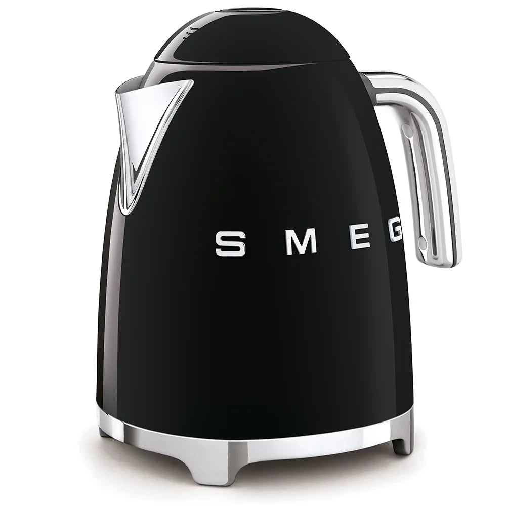 KLF03BLEU__smeg-bollitore-elettrico-50s-style-nero-02
