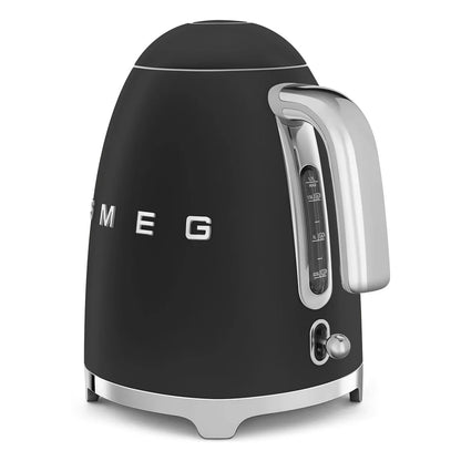 KLF03BLMEU__smeg-bollitore-elettrico-50s-style-nero-opaco-06