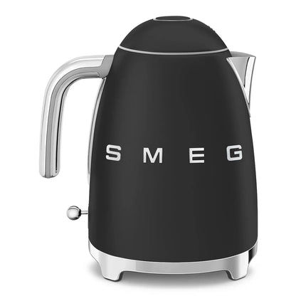 KLF03BLMEU__smeg-bollitore-elettrico-50s-style-nero-opaco-07