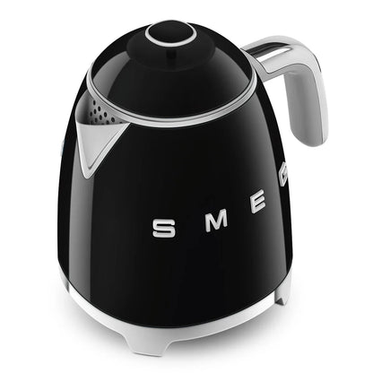 KLF05BLEU__smeg-mini-bollitore-50s-style-nero-05