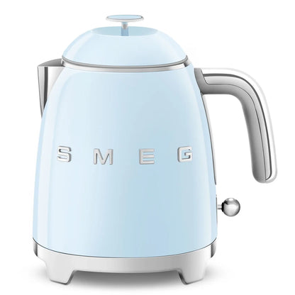 KLF05PBEU__smeg-mini-bollitore-50s-style-azzurro-01