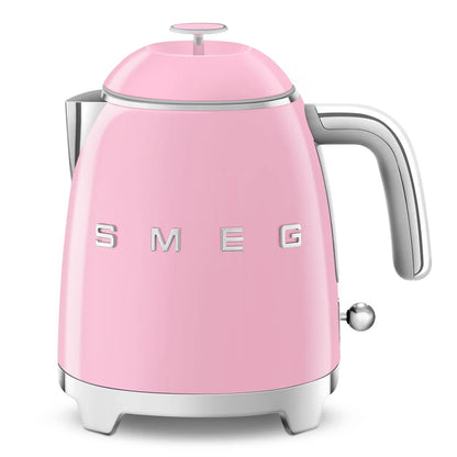 KLF05PKEU__smeg-mini-bollitore-50s-style-rosa-01