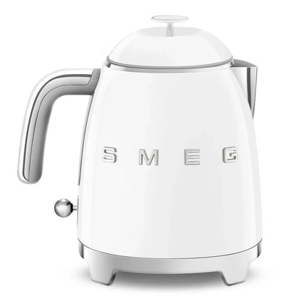 KLF05WHEU__smeg-mini-bollitore-50s-style-bianco-07