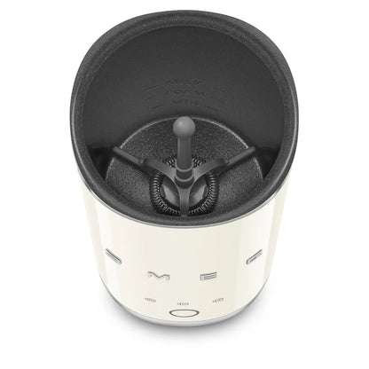 MFF02CREU__smeg-montalatte-elettrico-50s-style-panna-08